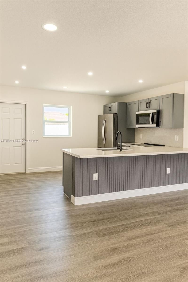 1484 SW 47th Ter, Fort Lauderdale, FL 33317 Photo