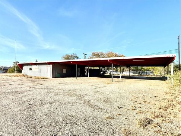 1709 E Colisum Drive , Snyder, TX 79549