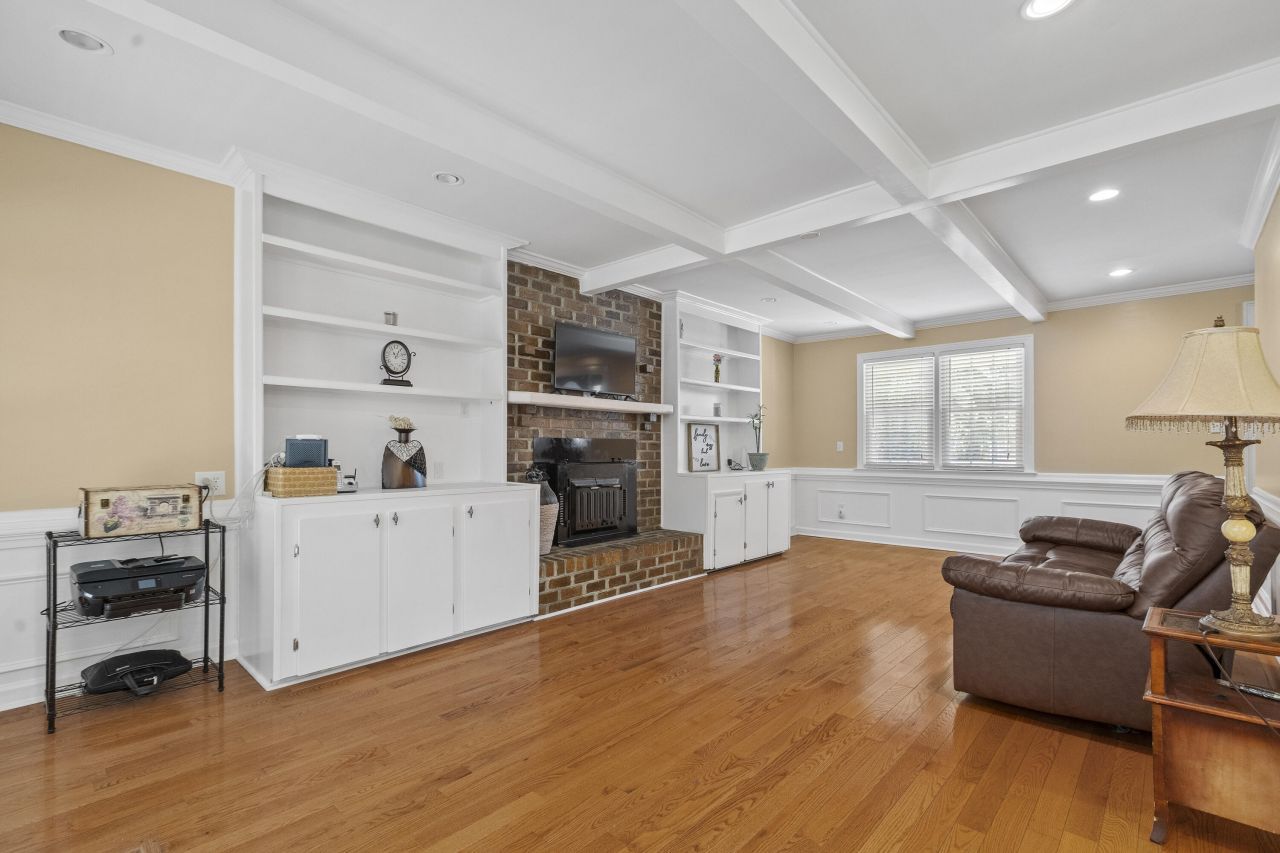 946 Melrose Drive Drive Photo 13