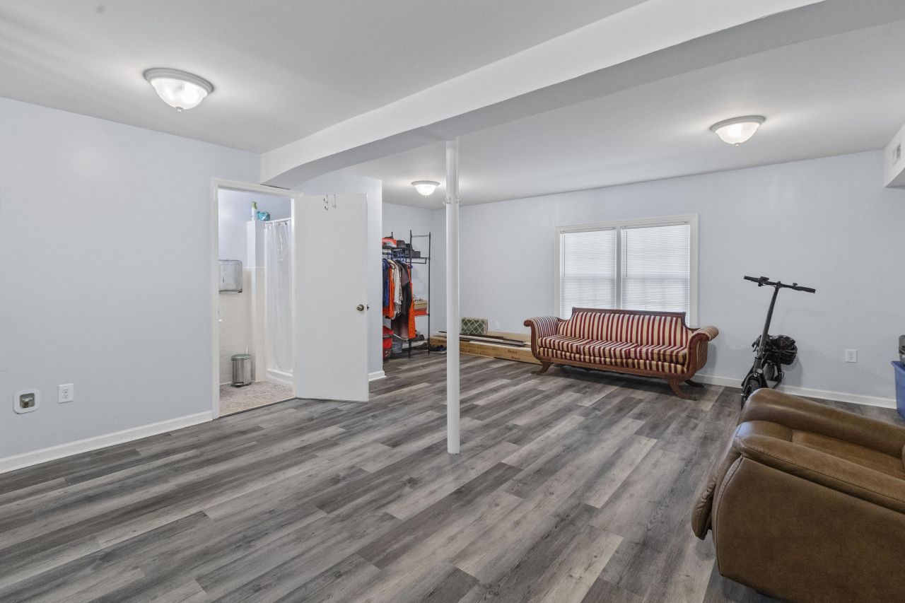 946 Melrose Drive Drive Photo 26