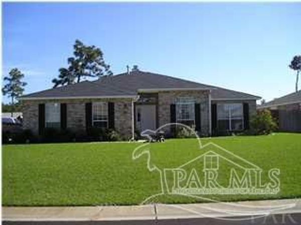 1135 Halyard Pl, Pensacola, FL 32507