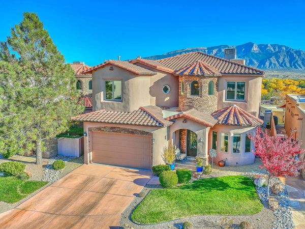 1015 C De Baca Lane, Bernalillo, NM 87004