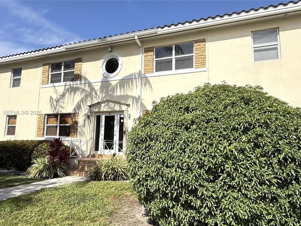 755 NE 91st St, Unit 3F, Miami Shores, FL 33138