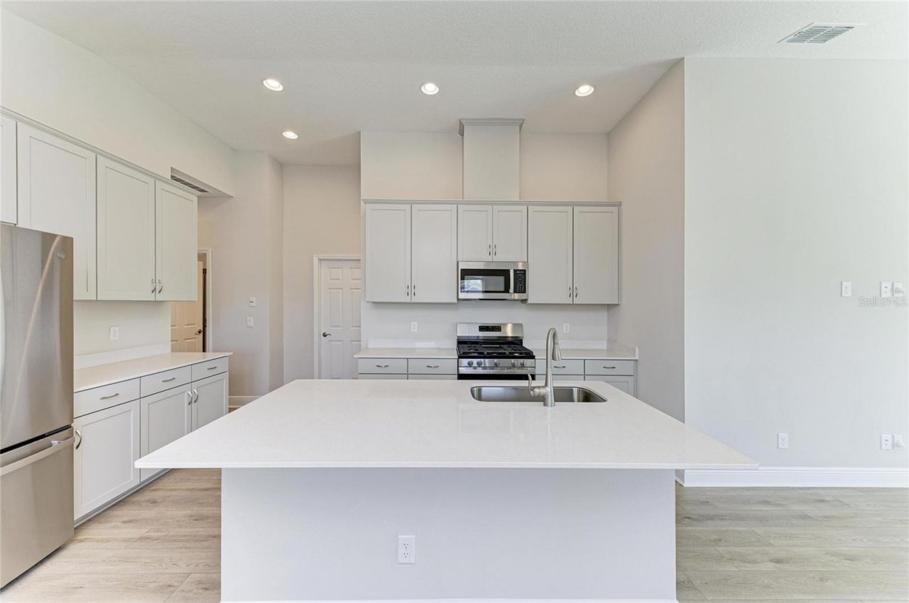 12377 Oak  Hill Way, Parrish, FL 34219 Photo