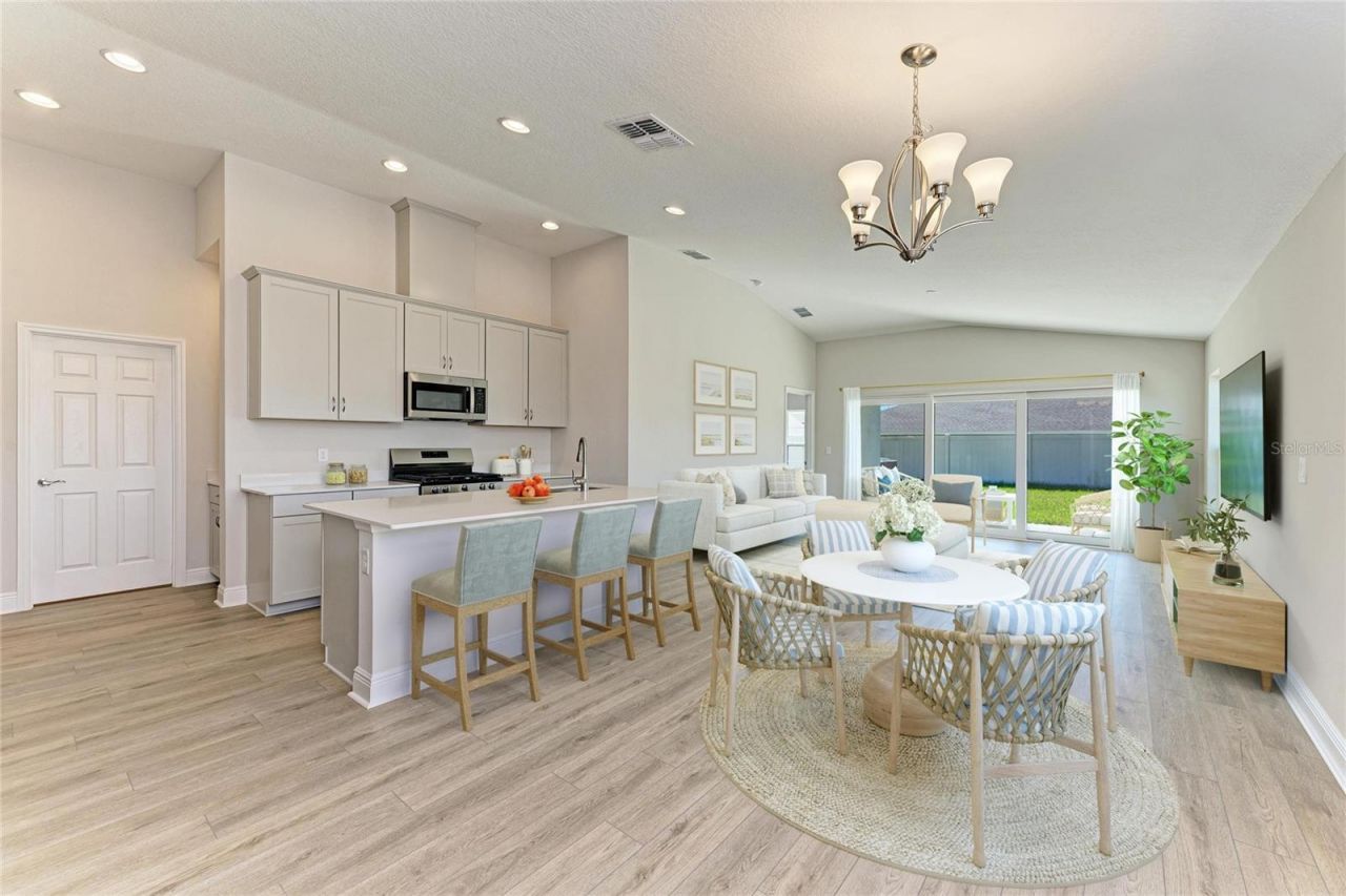 12377 Oak  Hill Way, Parrish, FL 34219 Photo