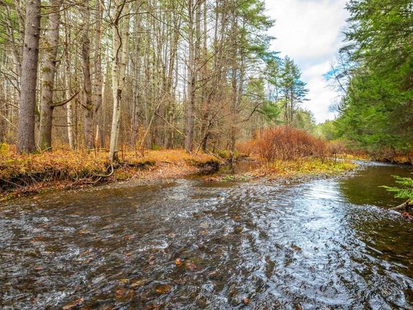 40 E Putney Brook Road, Putney, VT 05346