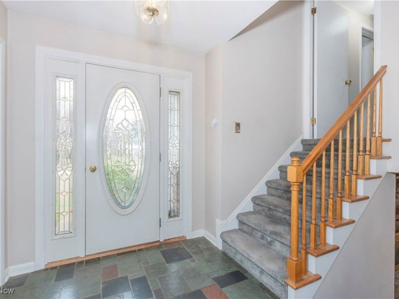 950 Colony Drive, Cleveland, OH 44143 Photo 2