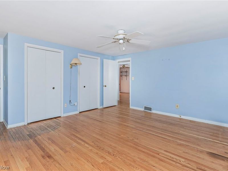 950 Colony Drive, Cleveland, OH 44143 Photo 25