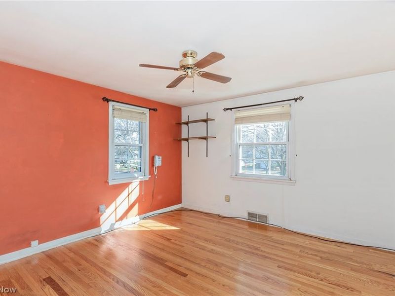 950 Colony Drive, Cleveland, OH 44143 Photo 32