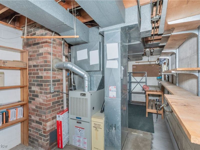 950 Colony Drive, Cleveland, OH 44143 Photo 36