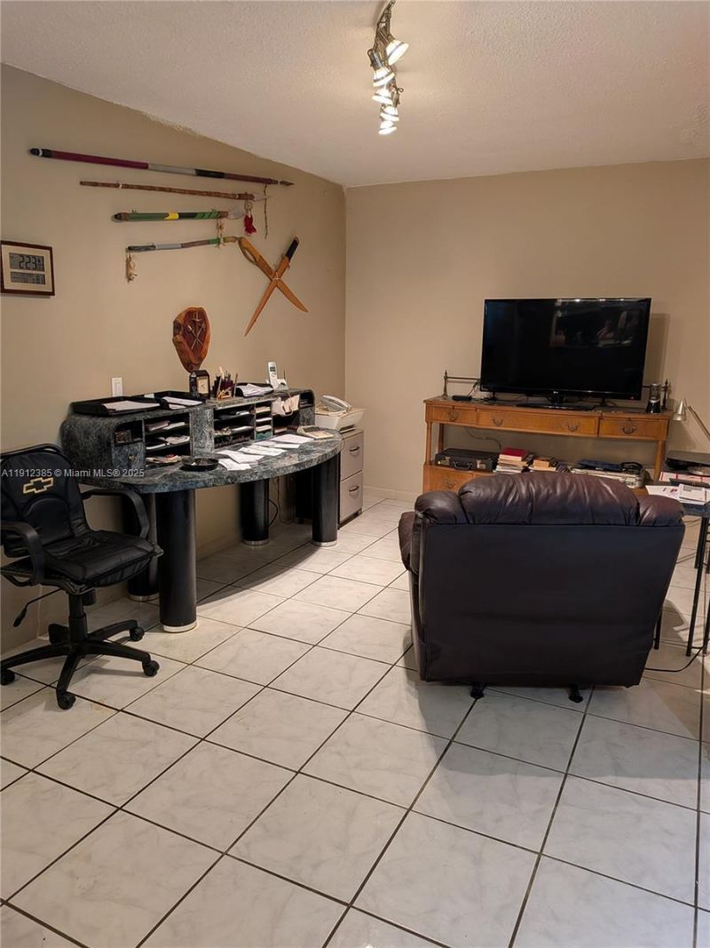 5706 NW 82nd Ave, Tamarac, FL 33321 Photo