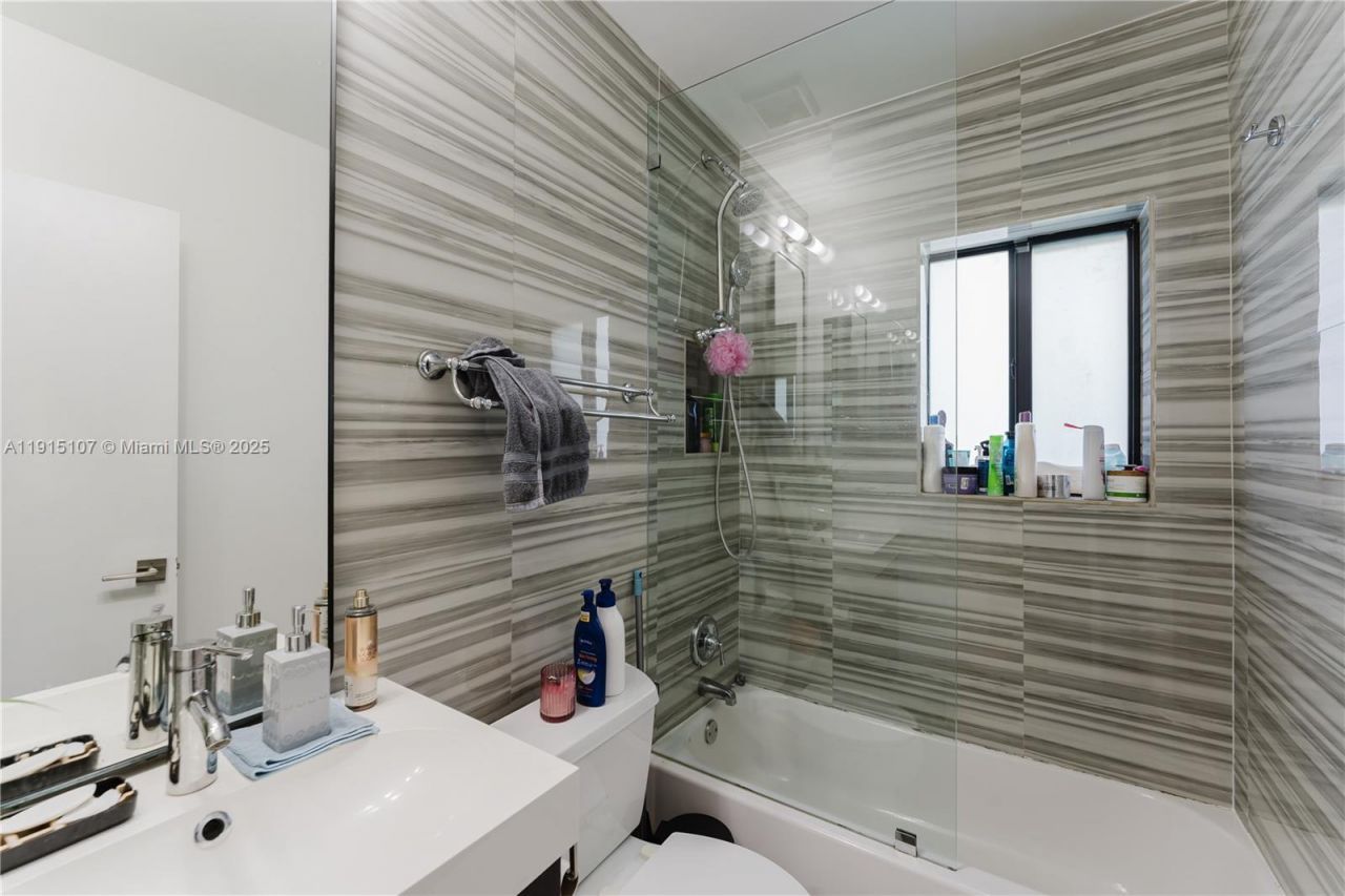 511 NE 134th St, North Miami, FL 33161 Photo