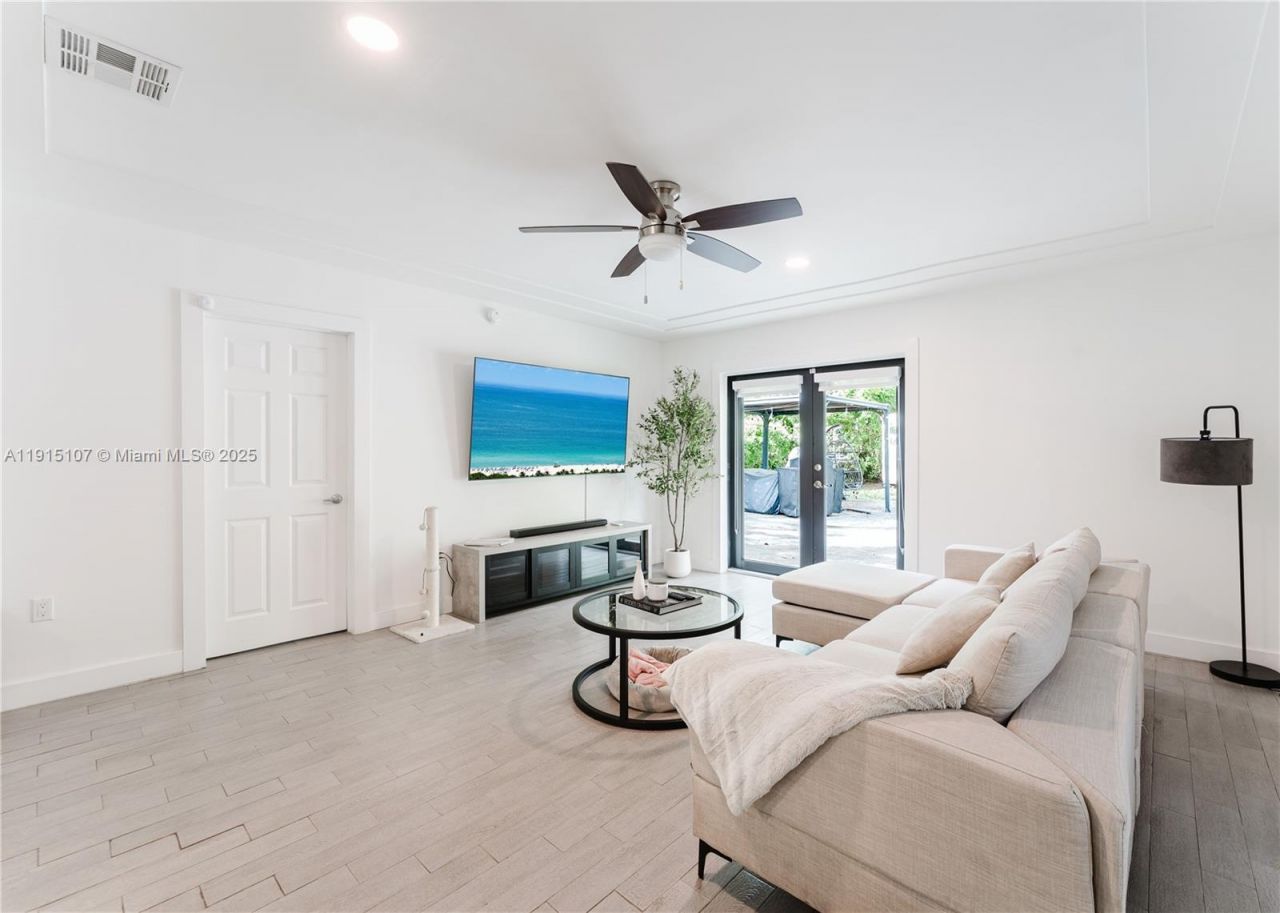 511 NE 134th St, North Miami, FL 33161 Photo