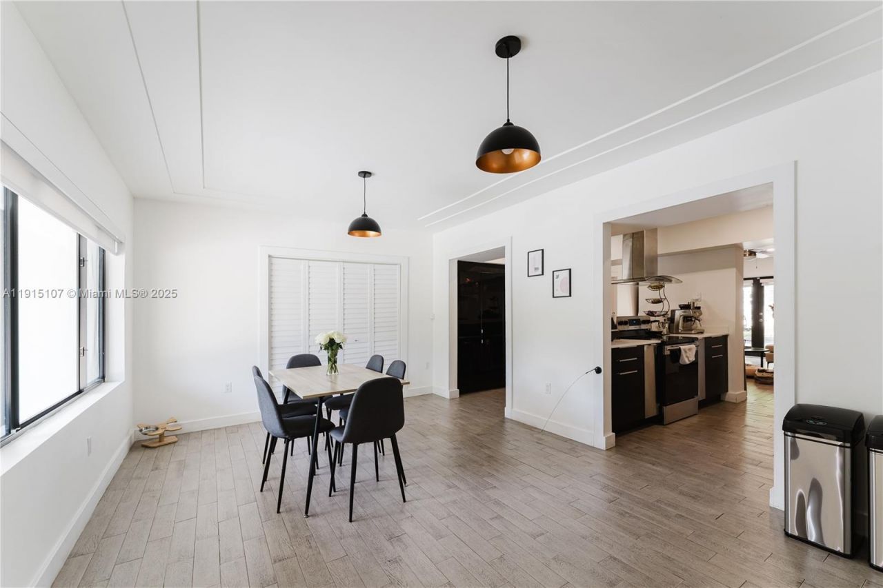 511 NE 134th St, North Miami, FL 33161 Photo