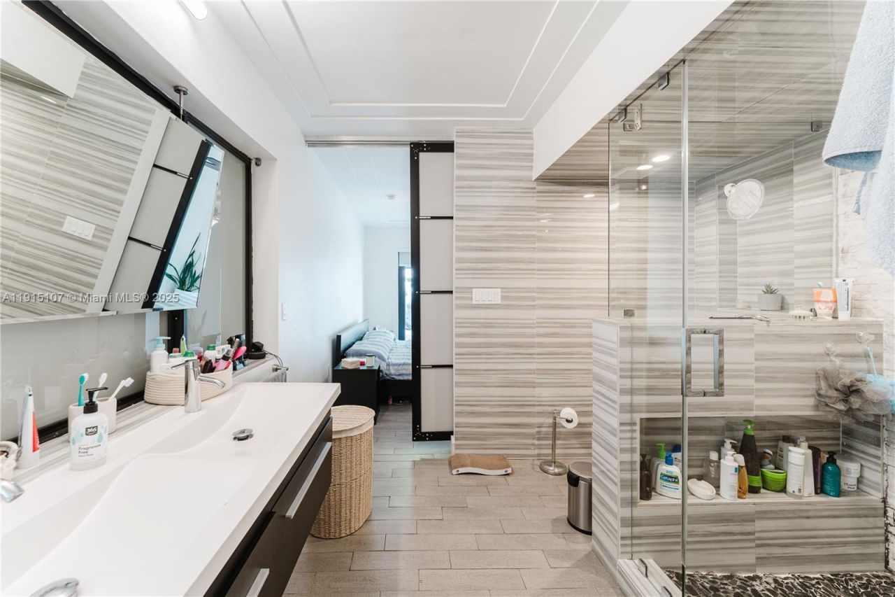 511 NE 134th St, North Miami, FL 33161 Photo