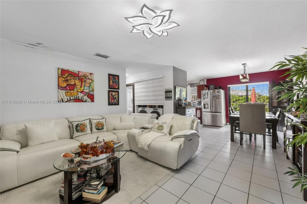 3631 SW 27th St, Miami, FL 33133 Photo