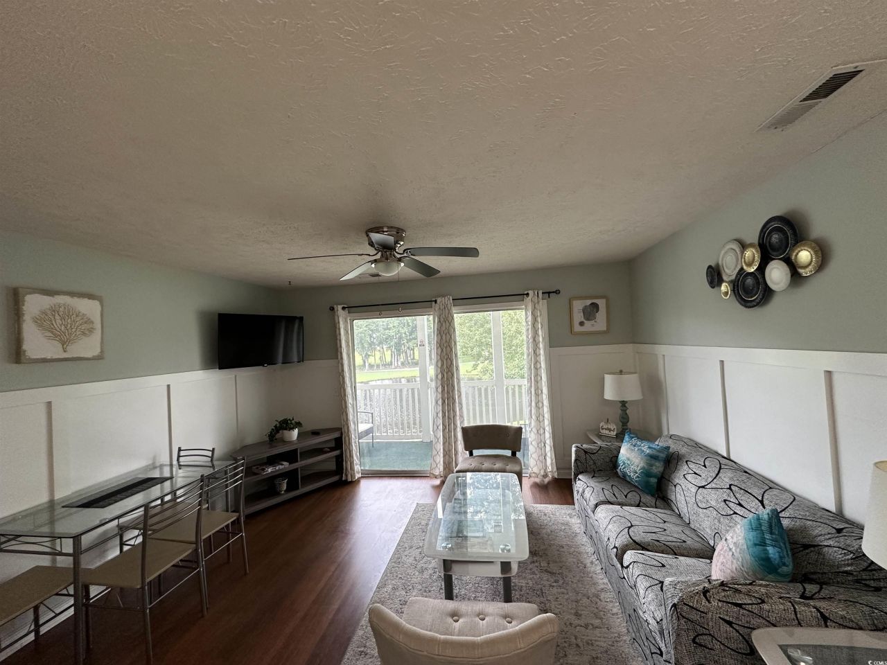 533 White River Dr. Photo 4