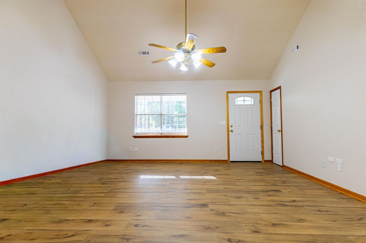 240 Groomsville Road Photo 22