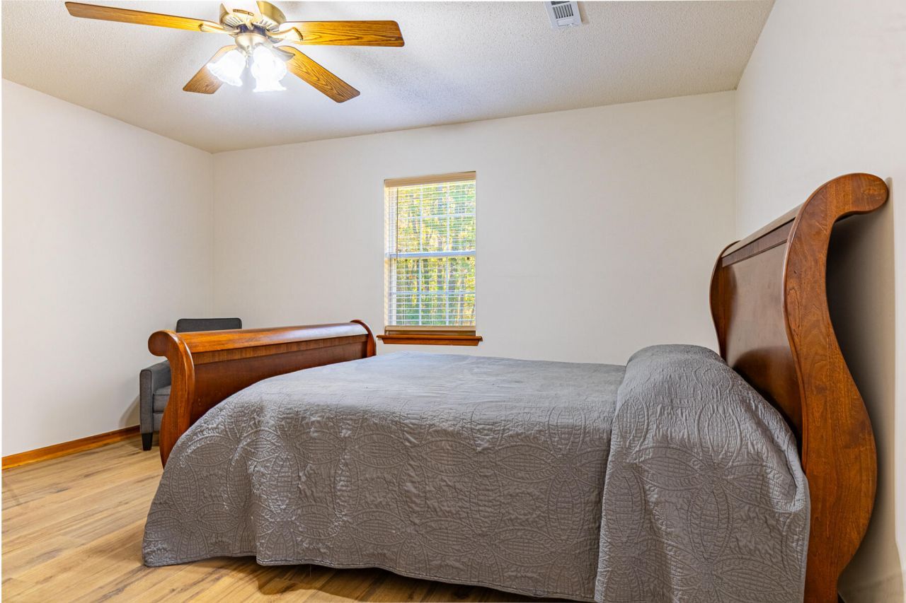 240 Groomsville Road Photo 43