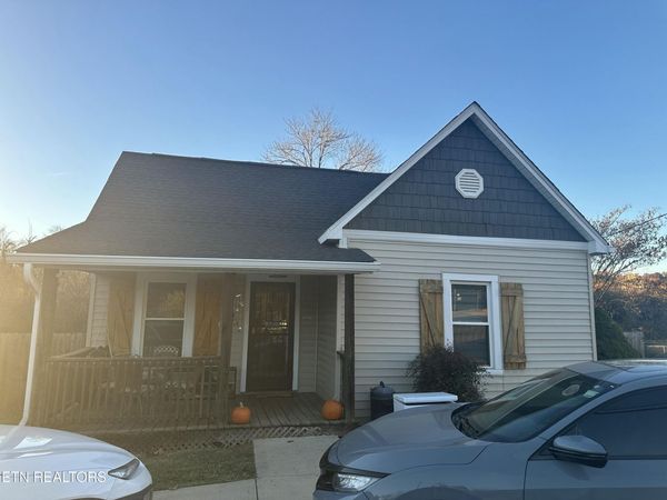 925 Maryville Pike, Knoxville, TN 37920