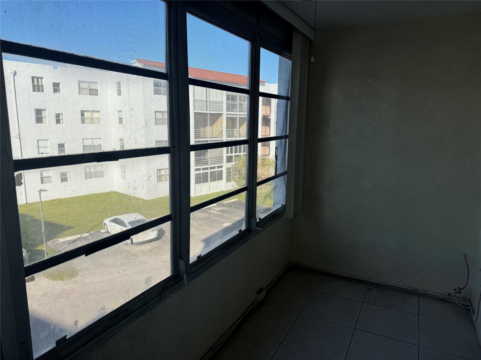 2860 Somerset Drive, Unit 317K, Fort Lauderdale, FL 33311 Photo