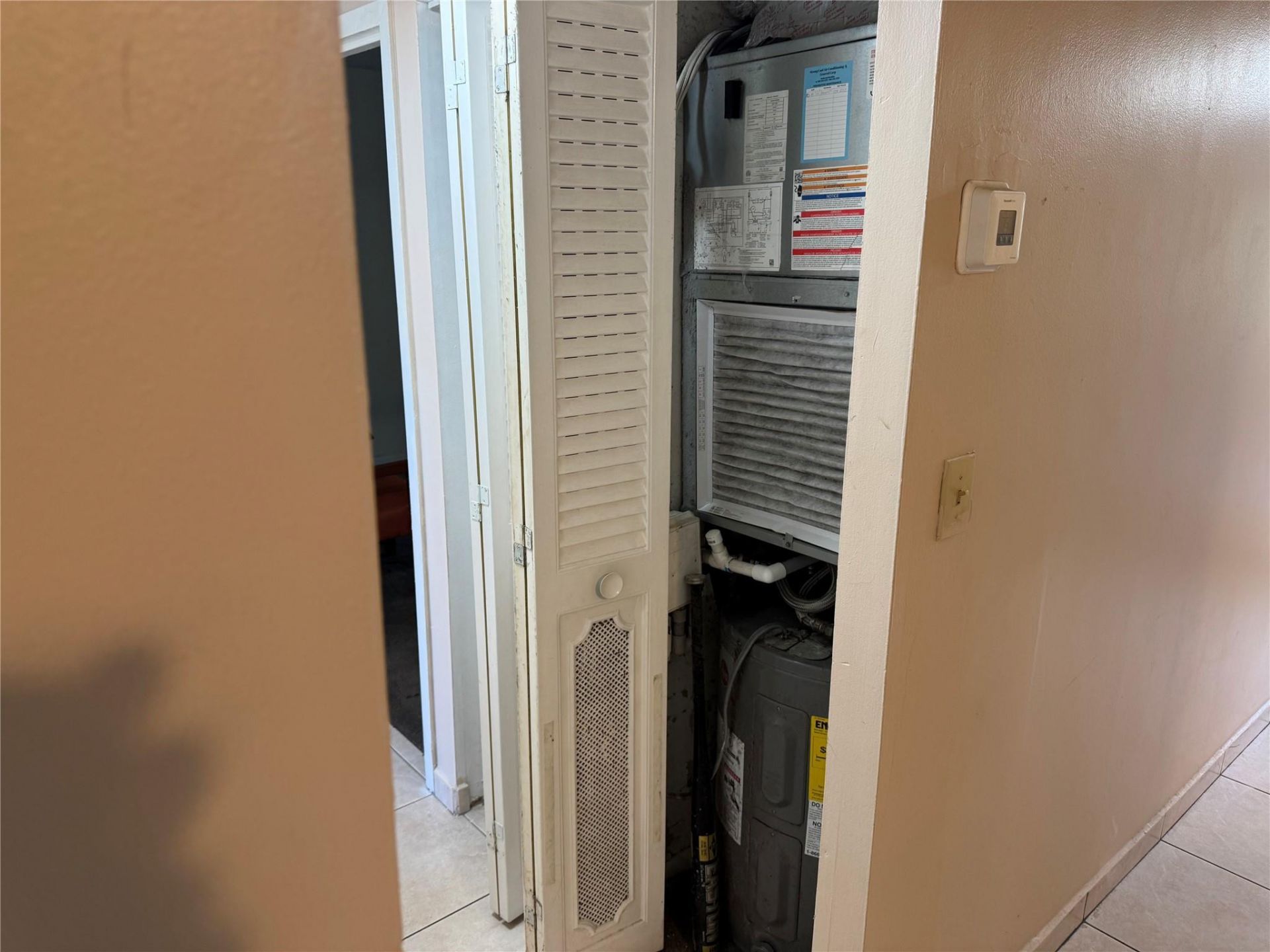 2860 Somerset Drive, Unit 317K, Fort Lauderdale, FL 33311 Photo