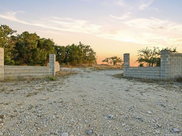 30150 Roadrunner, Bulverde, TX 78163