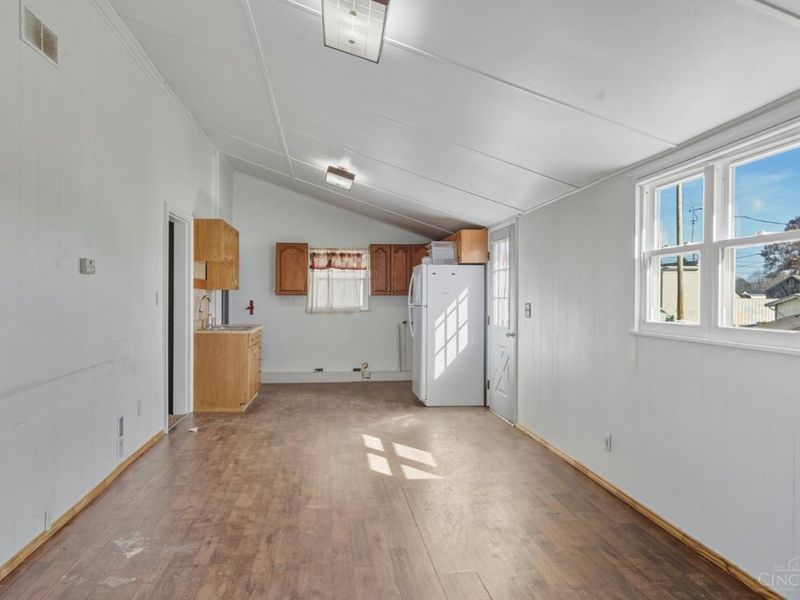 136 N Main St, Peebles, OH 45660 Photo 13