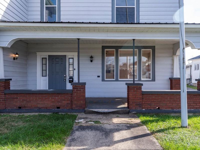 136 N Main St, Peebles, OH 45660 Photo 4