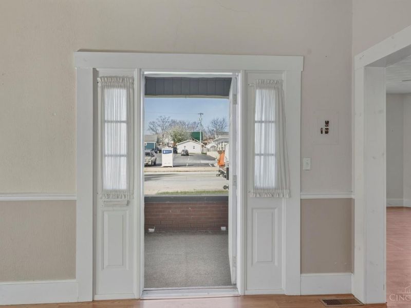 136 N Main St, Peebles, OH 45660 Photo 6