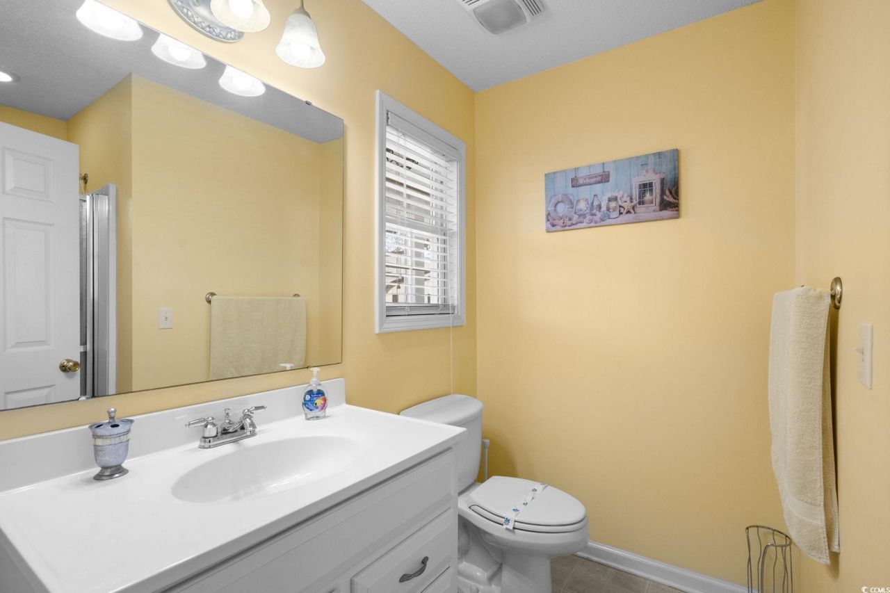 6001-8052 S Kings Hwy. Photo 19