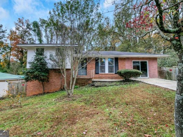 927 Slash Pine Road, Forest Park, GA 30297