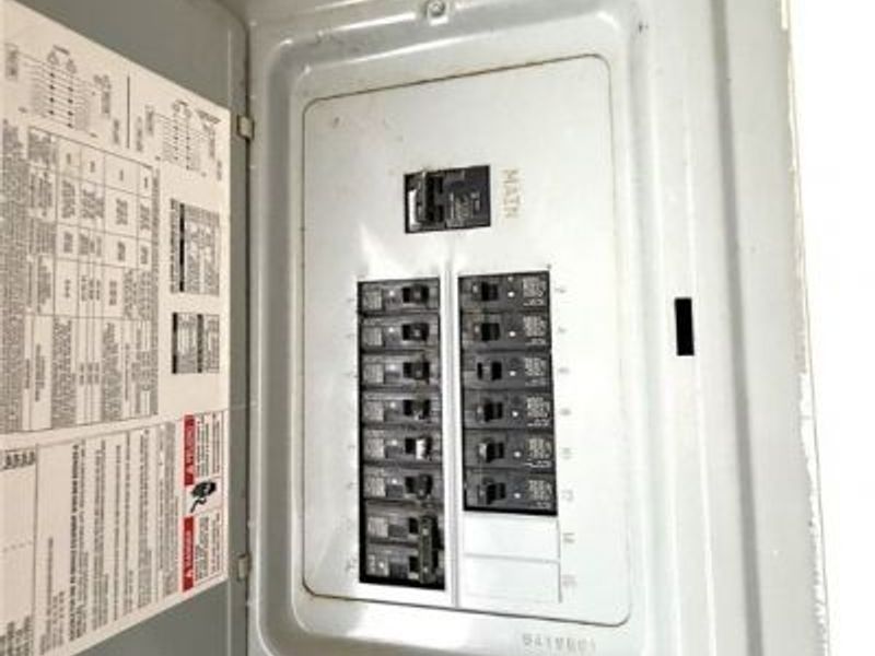 4249 E 164th Street, Cleveland, OH 44128 Photo 14