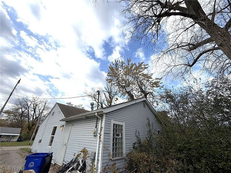 4249 E 164th Street, Cleveland, OH 44128 Photo 16
