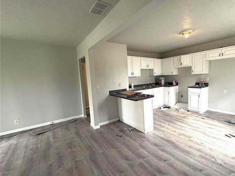 4249 E 164th Street, Cleveland, OH 44128 Photo 4