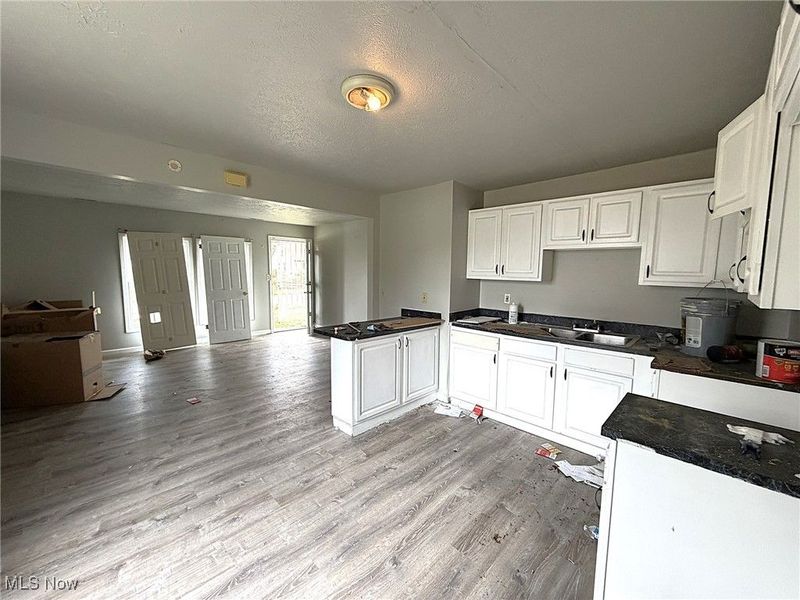 4249 E 164th Street, Cleveland, OH 44128 Photo 6