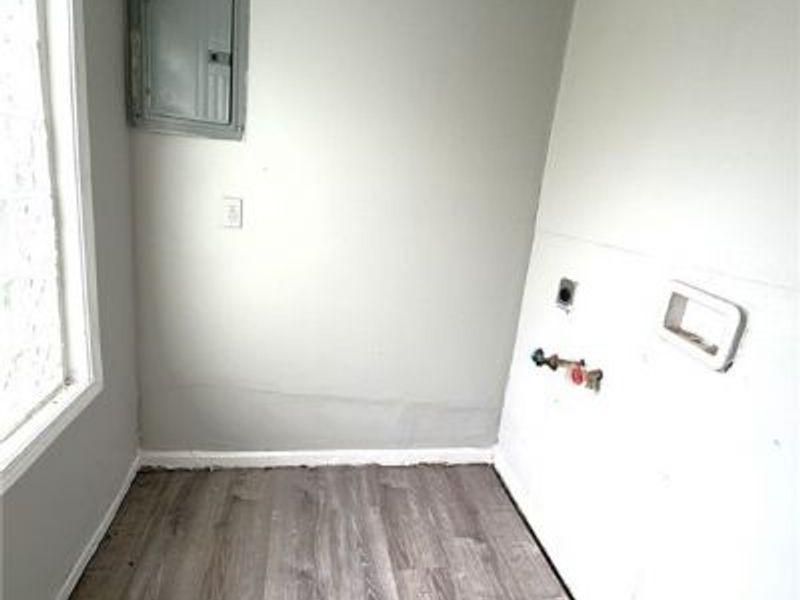 4249 E 164th Street, Cleveland, OH 44128 Photo 8