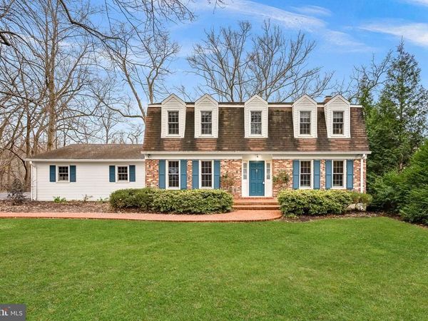 10207 OXFORDSHIRE ROAD, GREAT FALLS, VA 22066