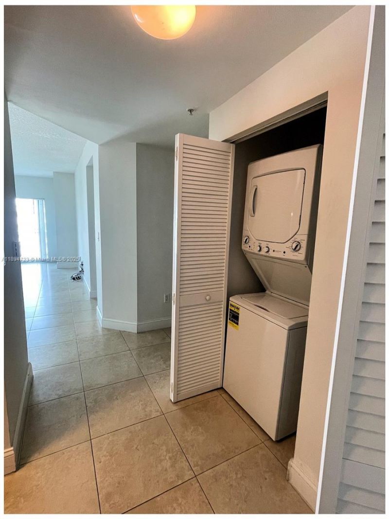 50 Menores Ave, Unit 717, Coral Gables, FL 33134 Photo