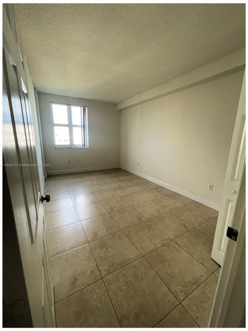 50 Menores Ave, Unit 717, Coral Gables, FL 33134 Photo