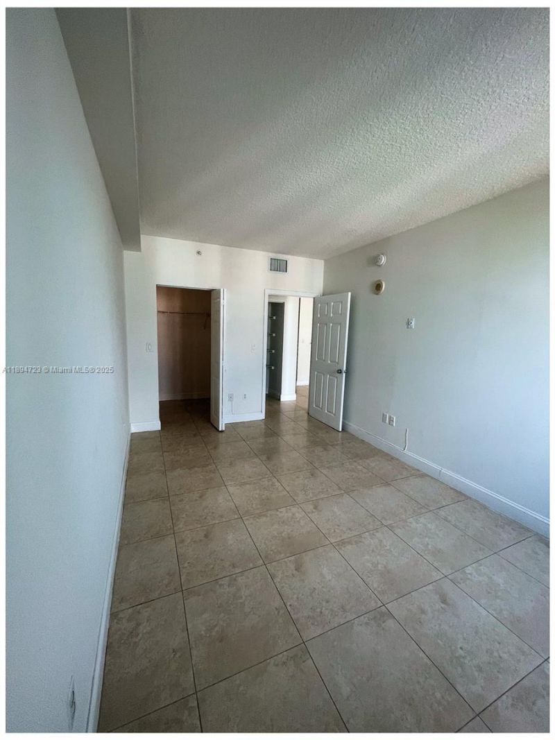 50 Menores Ave, Unit 717, Coral Gables, FL 33134 Photo