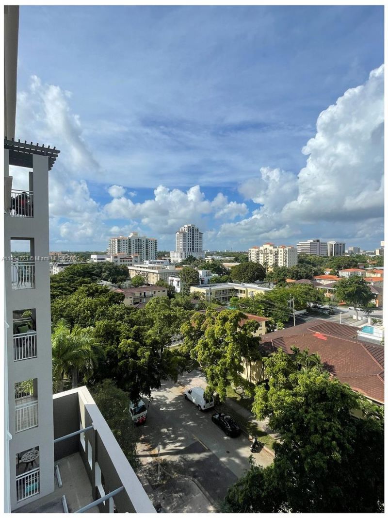 50 Menores Ave, Unit 717, Coral Gables, FL 33134 Photo