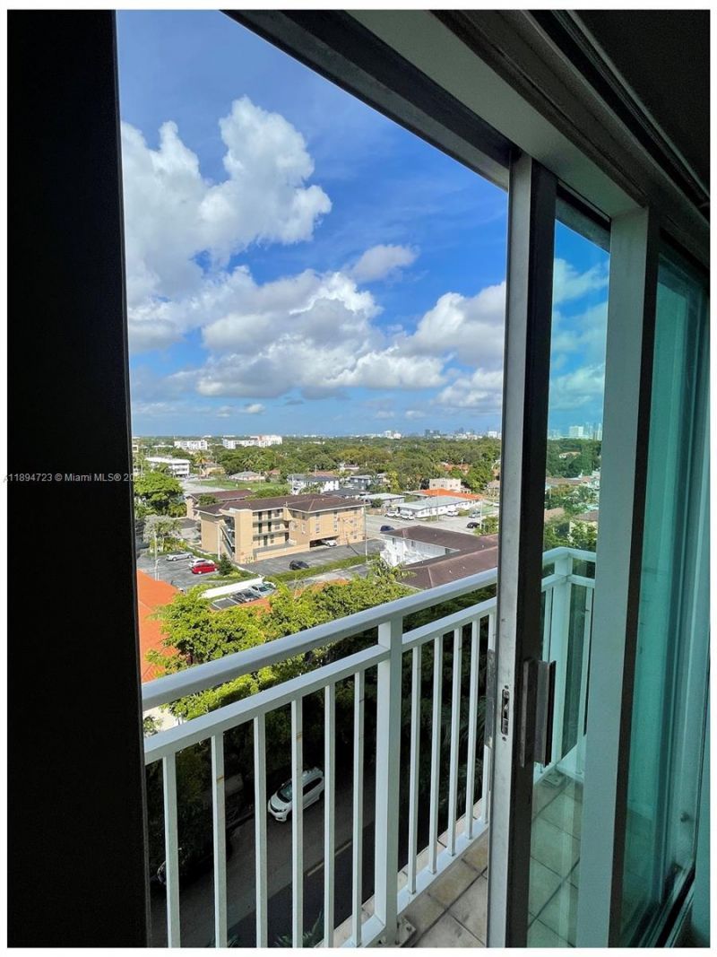 50 Menores Ave, Unit 717, Coral Gables, FL 33134 Photo