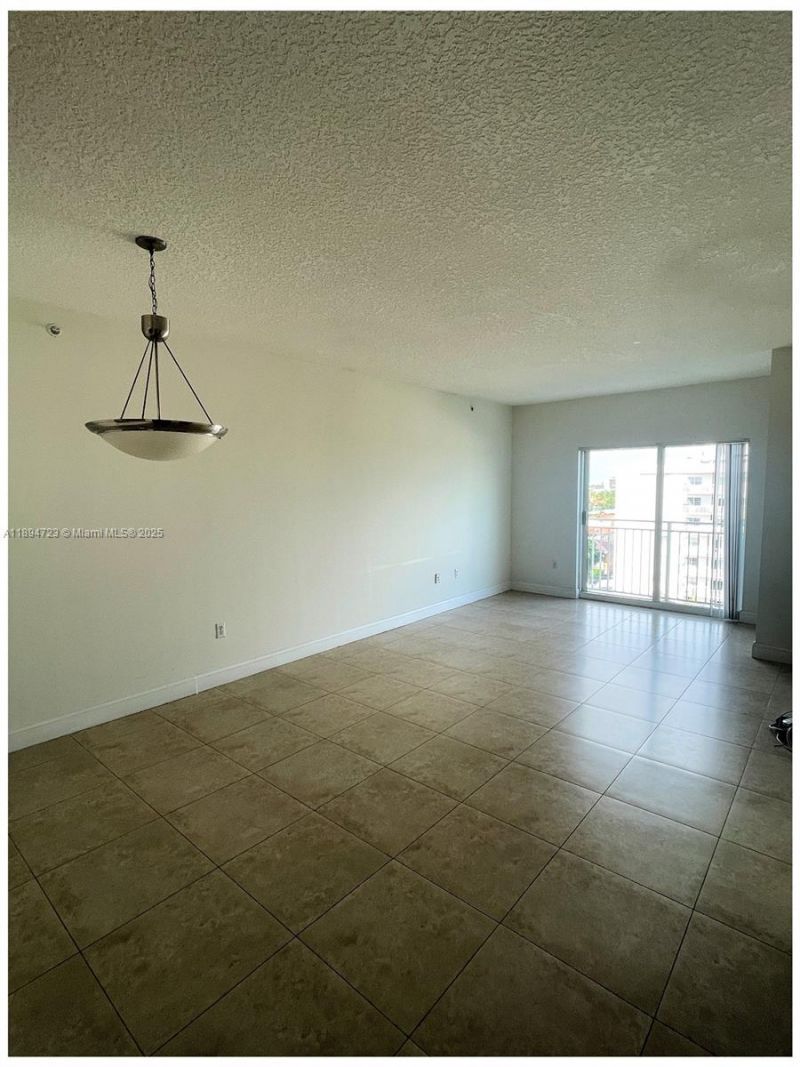 50 Menores Ave, Unit 717, Coral Gables, FL 33134 Photo