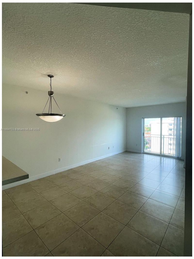 50 Menores Ave, Unit 717, Coral Gables, FL 33134 Photo