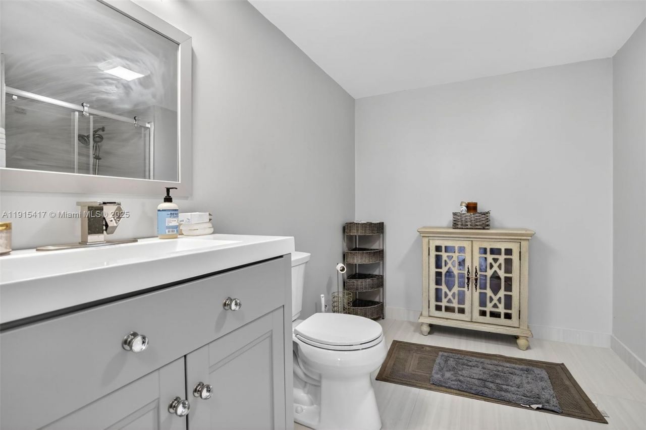 2521 NW 104th Ave, Unit 203, Sunrise, FL 33322 Photo