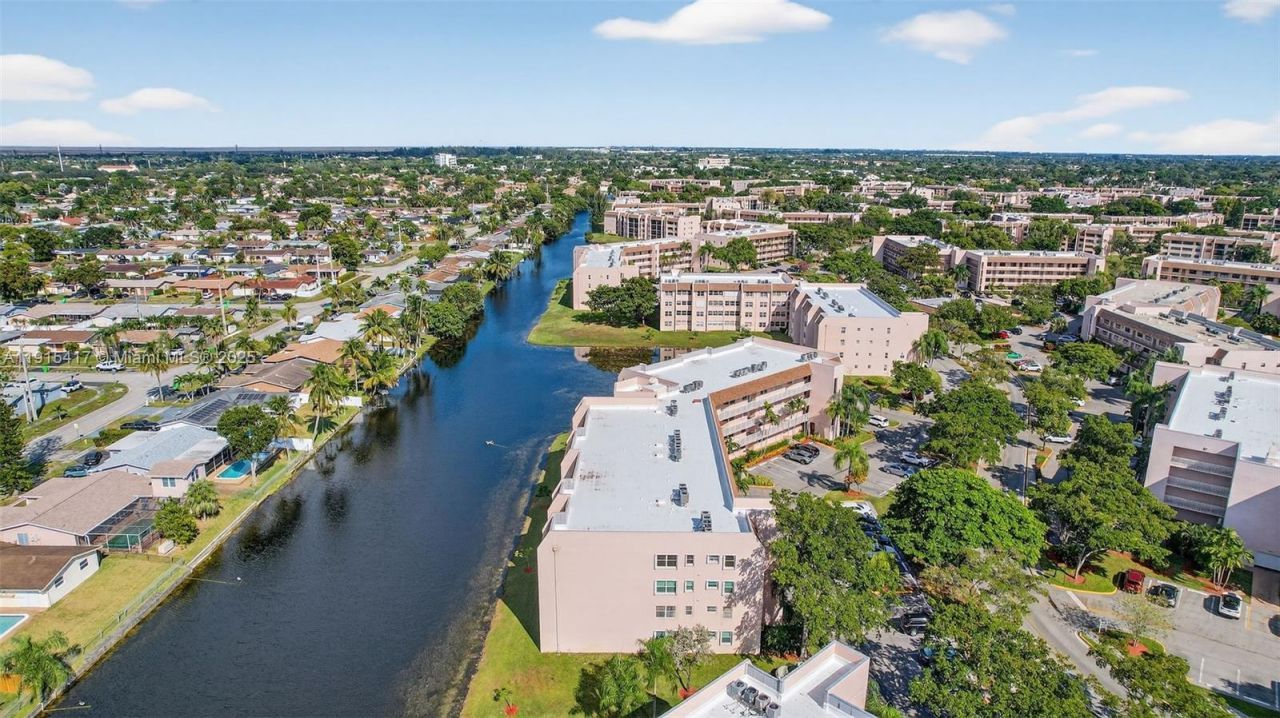 2521 NW 104th Ave, Unit 203, Sunrise, FL 33322 Photo