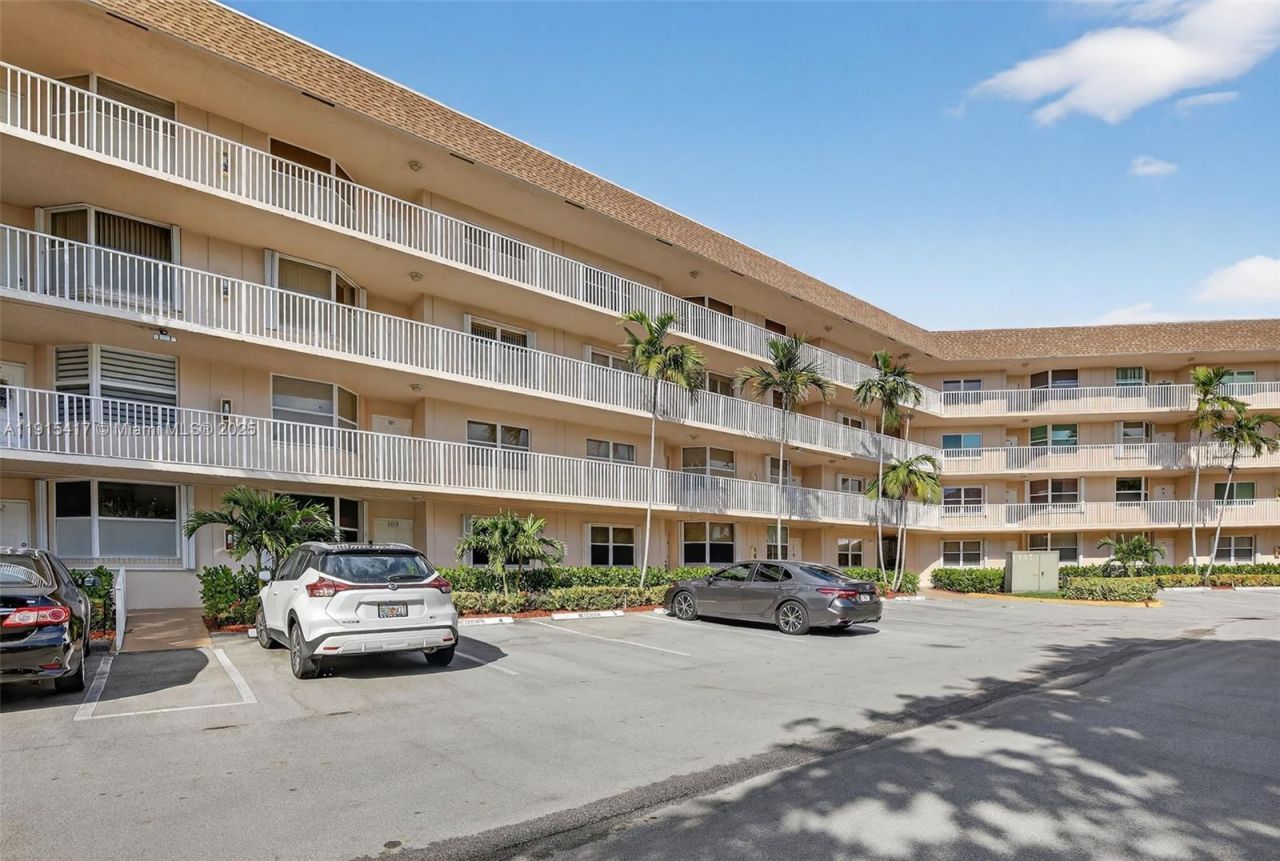 2521 NW 104th Ave, Unit 203, Sunrise, FL 33322 Photo
