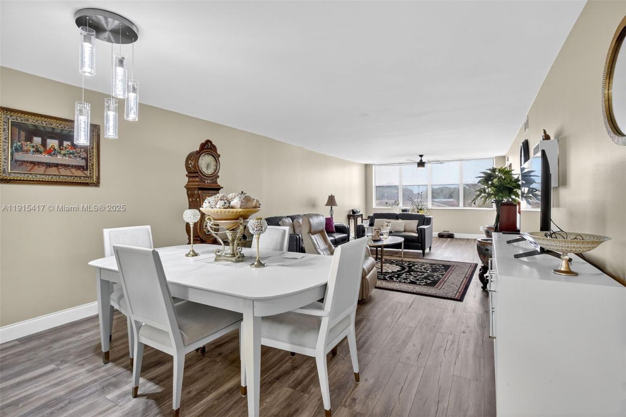 2521 NW 104th Ave, Unit 203, Sunrise, FL 33322 Photo