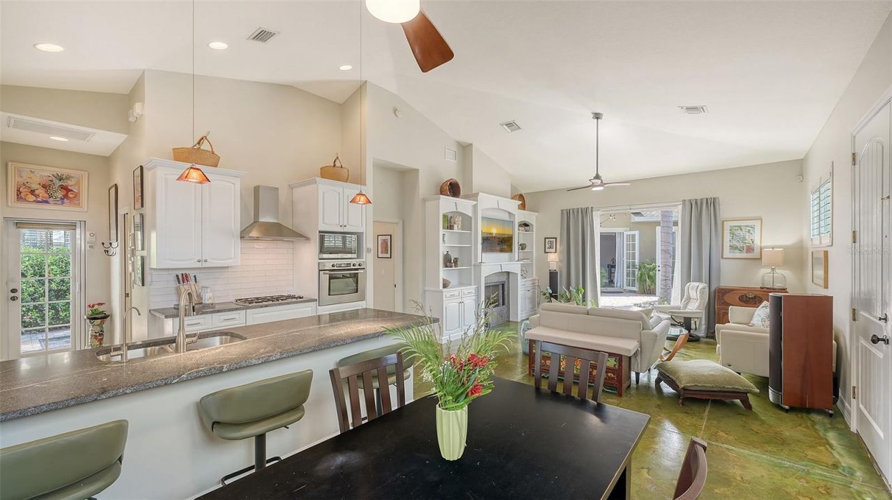 640 N Osprey Avenue, Sarasota, FL 34236 Photo